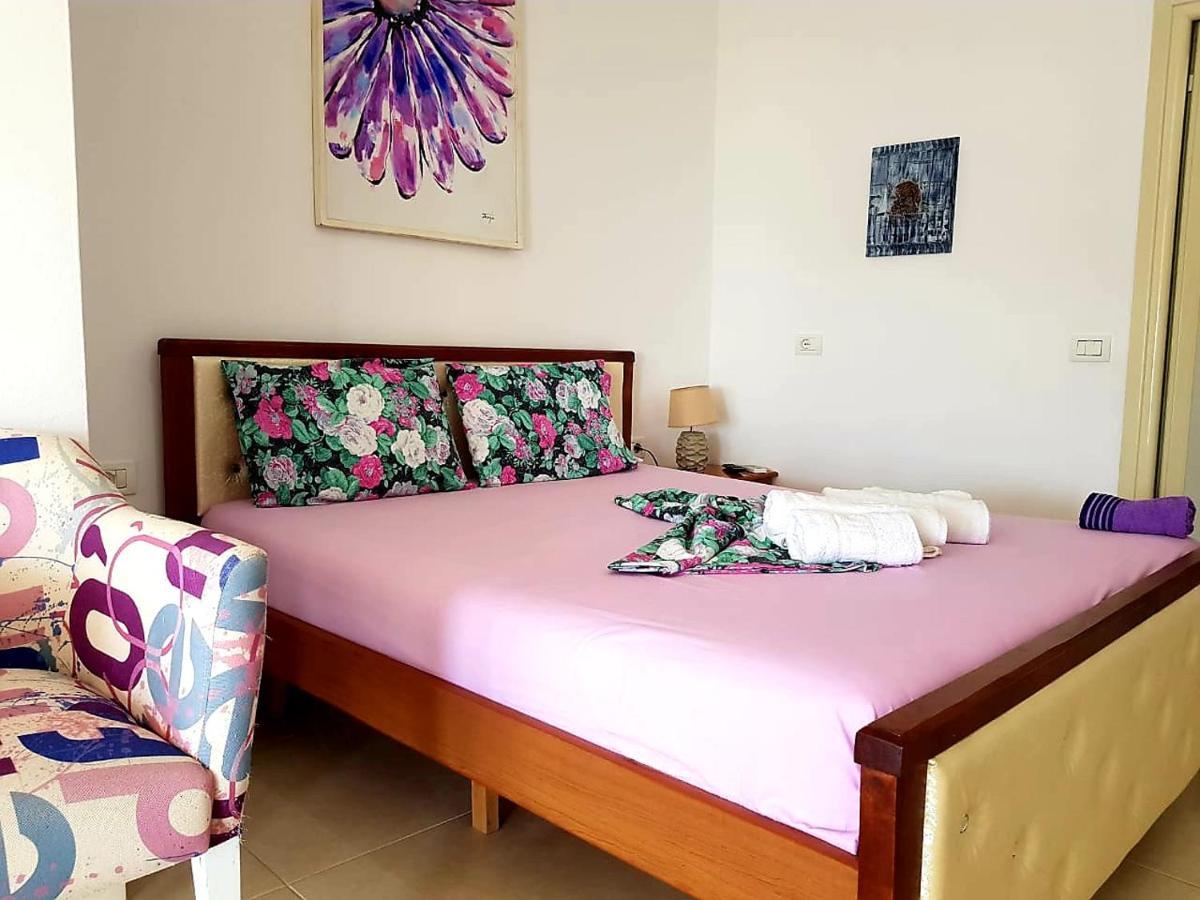 Aira Apartment Himare Esterno foto