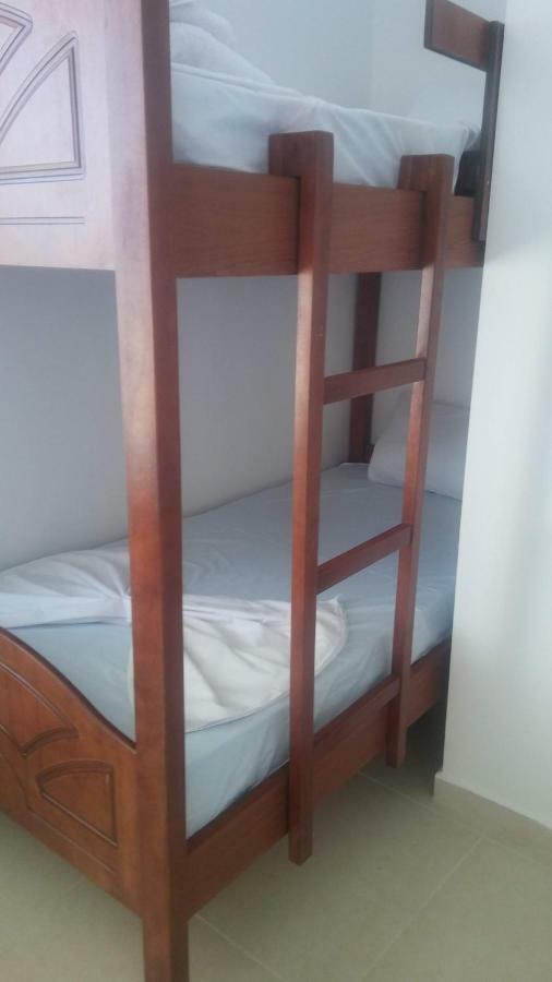 Aira Apartment Himare Esterno foto